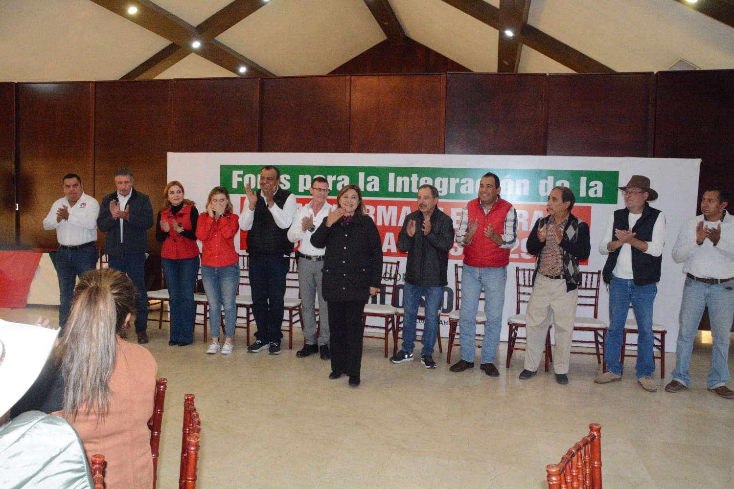 Inauguró Diana Haro Foro para integración de la plataforma electoral en Sabinas