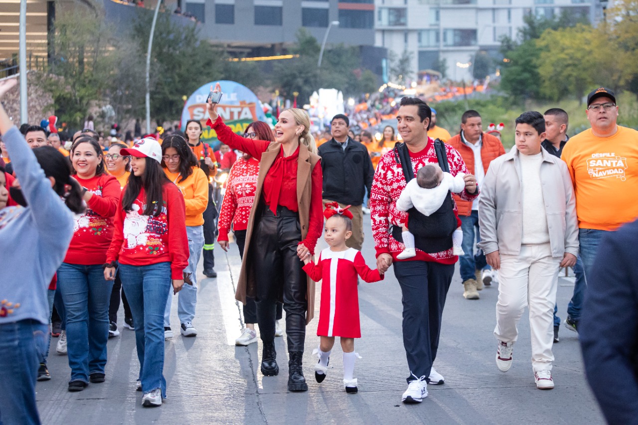 Continuarán festejos navideños en Santa Catarina con tres desfiles más