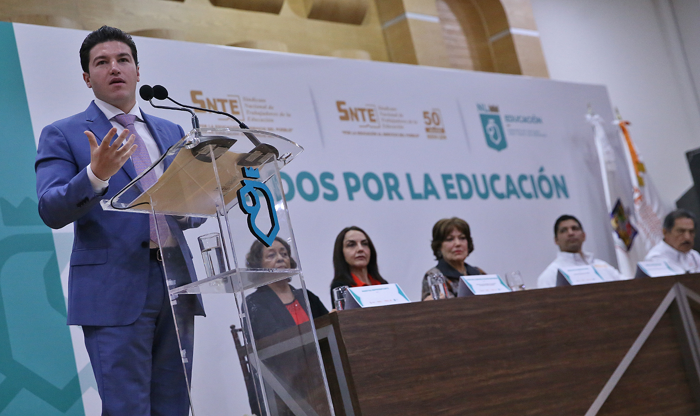 Llama Samuel García a maestros a aprovechar el boom económico, anuncia mejoramiento en sueldos y prestaciones de la sección 50 del SNTE
