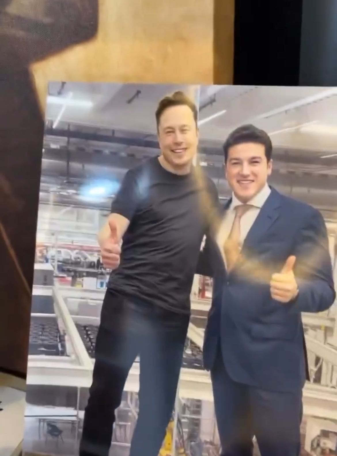 Buscara Samuel Garcia que Elon Musk sea su compadre