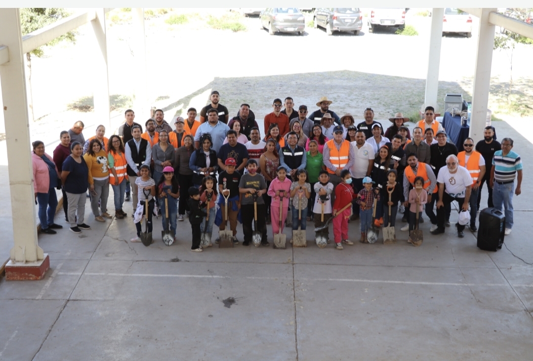 Secretaría de Medio Ambiente realiza jornada de arborización en escuela primeria de Monterrey