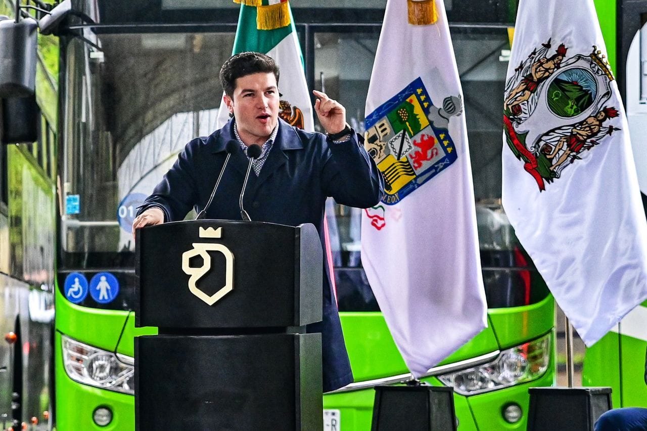 Entrega Samuel García 25 camiones a ruta 39, comienzan acciones de reestructura del transporte público