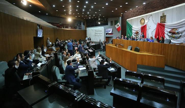 Congreso de Nuevo León investigar a Juez de Tamaulipas ante la Judicatura Federal y suspende sesión derivado del amparo promovido por Samuel García