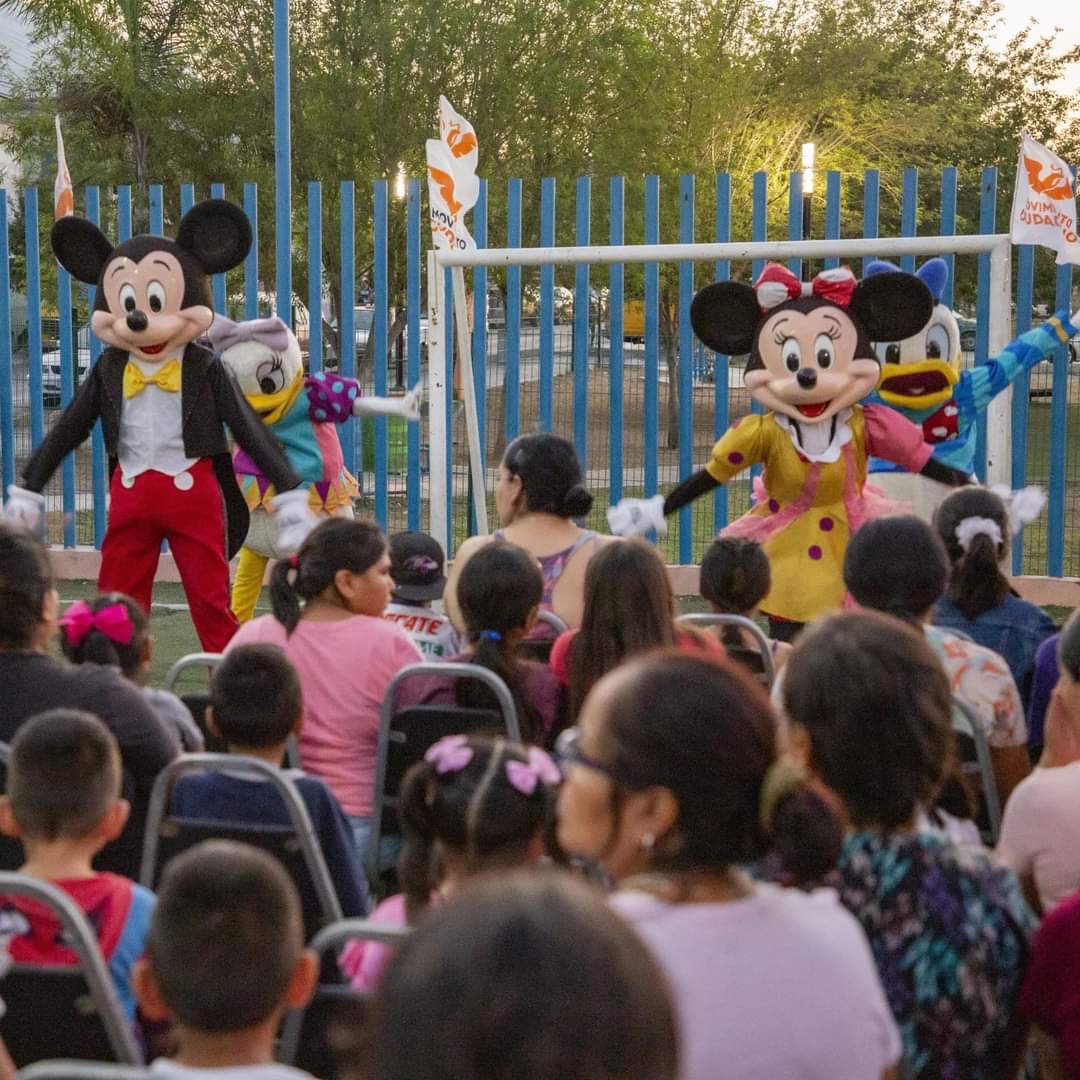 Lleva MC Santa Catarina diversión y alegría a niños de Santa Catarina