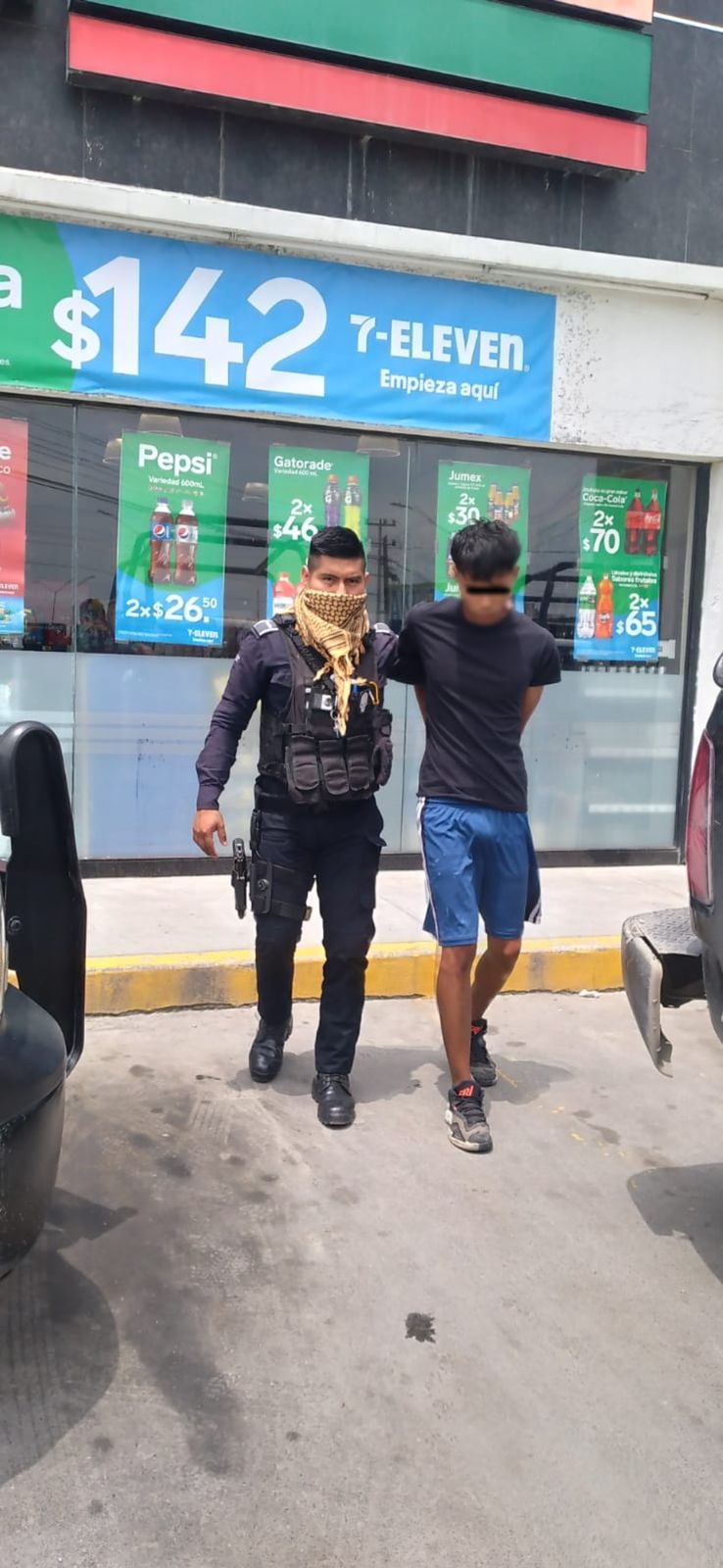 Detiene la Policía de Juárez en flagrancia a dos sujetos por el delito de robo con violencia en la Colonia Valle Real