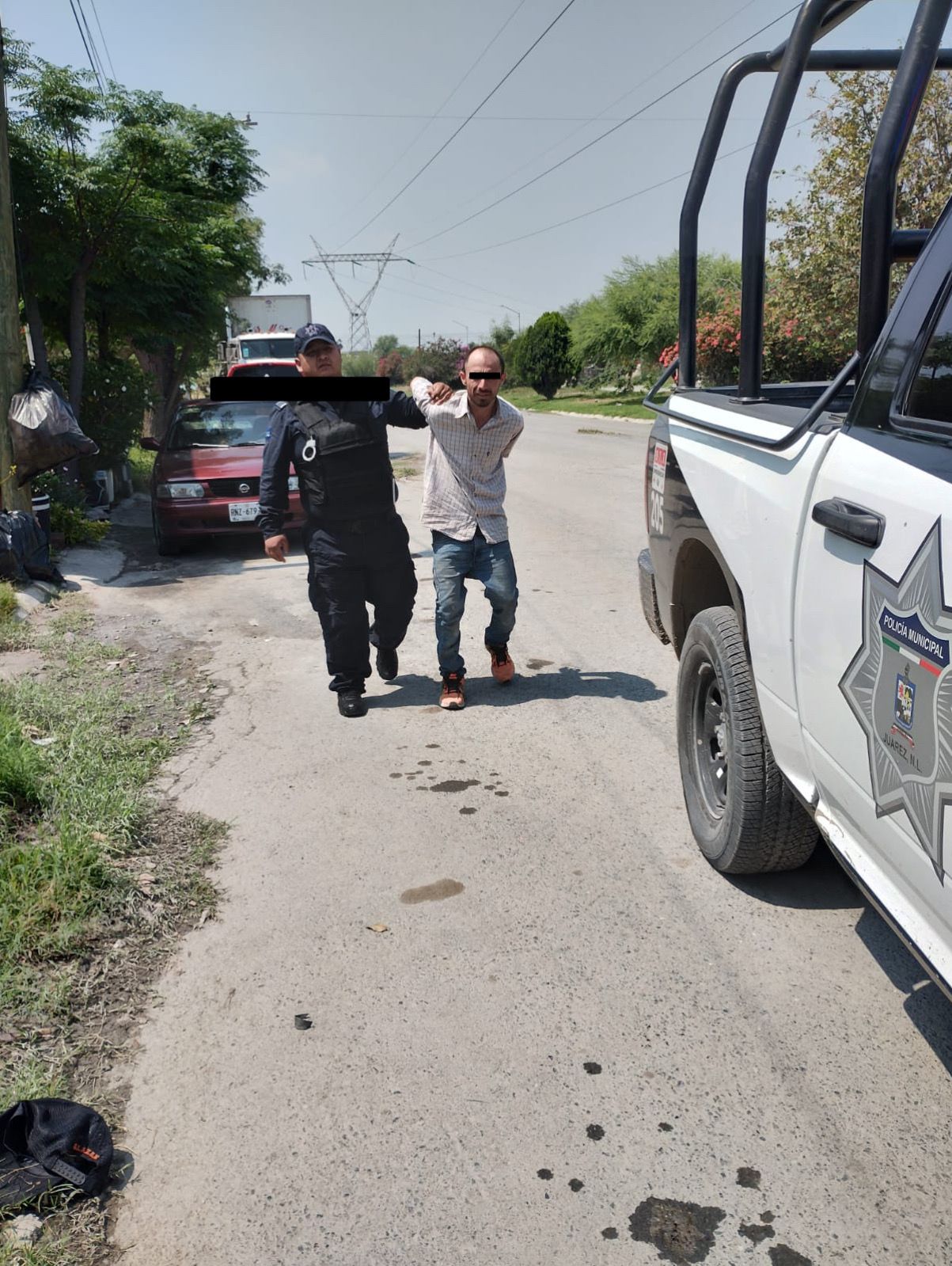 La Policía de Juárez detiene a un sujeto por el delito de amenazas contra servidores públicos, en la Colonia Los Encinos