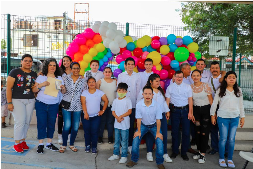 Concluyen jóvenes con discapacidad talleres de autoempleo en DIF Guadalupe