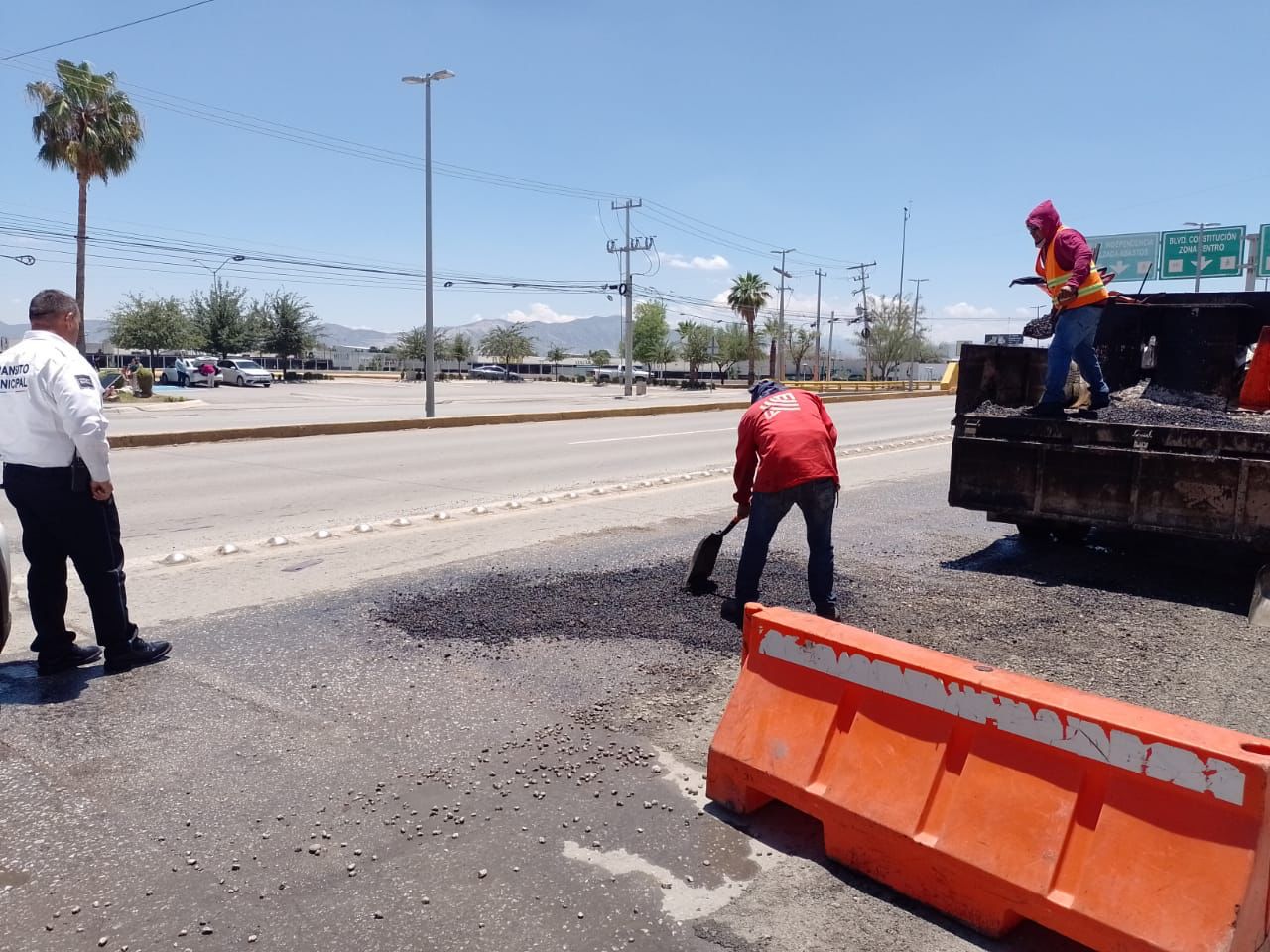 SIMV refuerza trabajo de bacheo posterior a las lluvias en Torreón