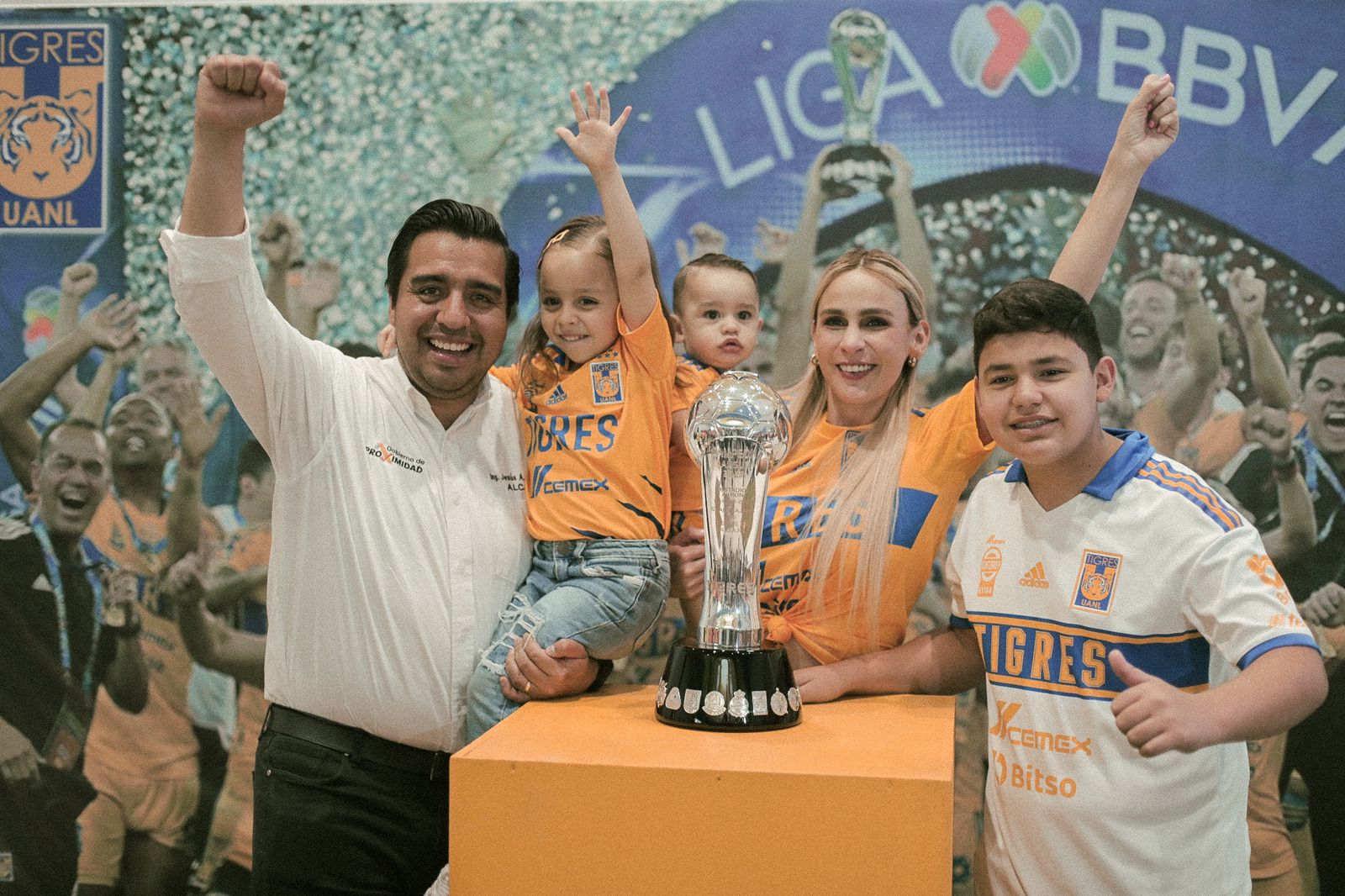 Más de 5 mil posan con Copa en Santa Catarina