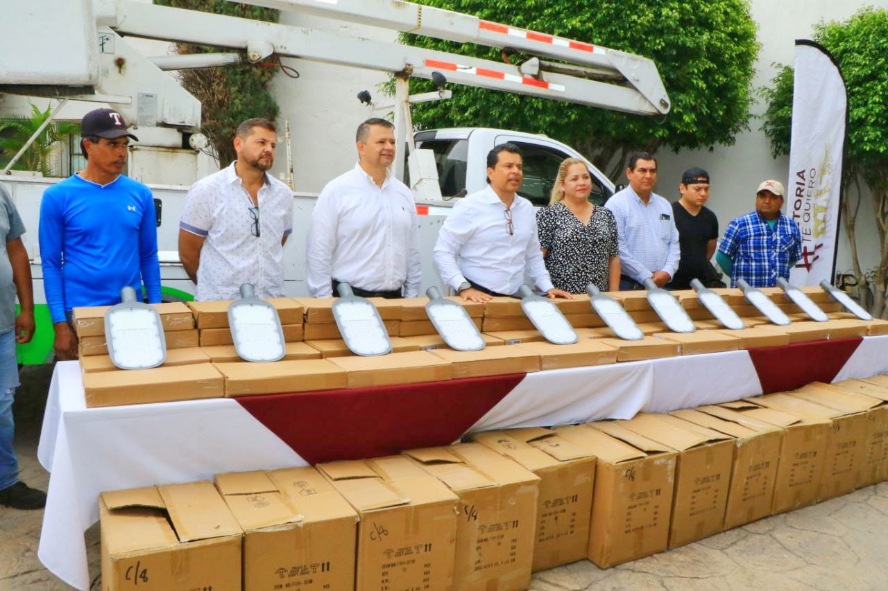 Instalará Municipio 740 nuevas luminarias LED