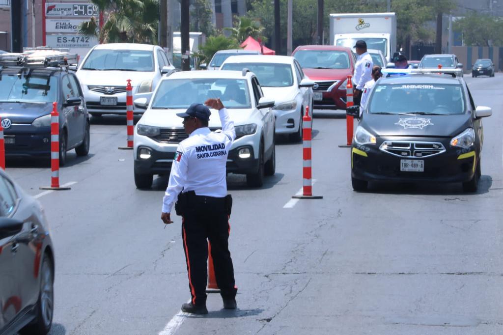 Realiza Santa Catarina operativo contra vehículos contaminantes