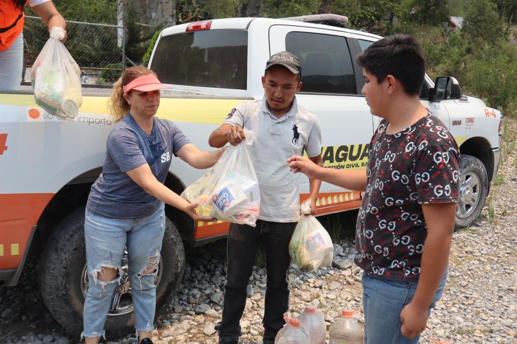 Lleva Santa Catarina ayuda a El Pajonal por incendio