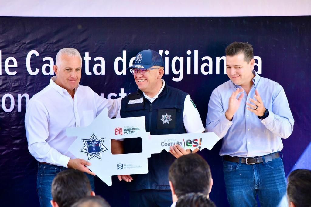 Román Alberto Cepeda González pone en operación caseta de policía en la Zona Industrial de Torreón