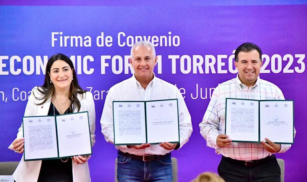 Román Alberto Cepeda González firma convenio para realizar foro internacional en favor de las mujeres en Torreón