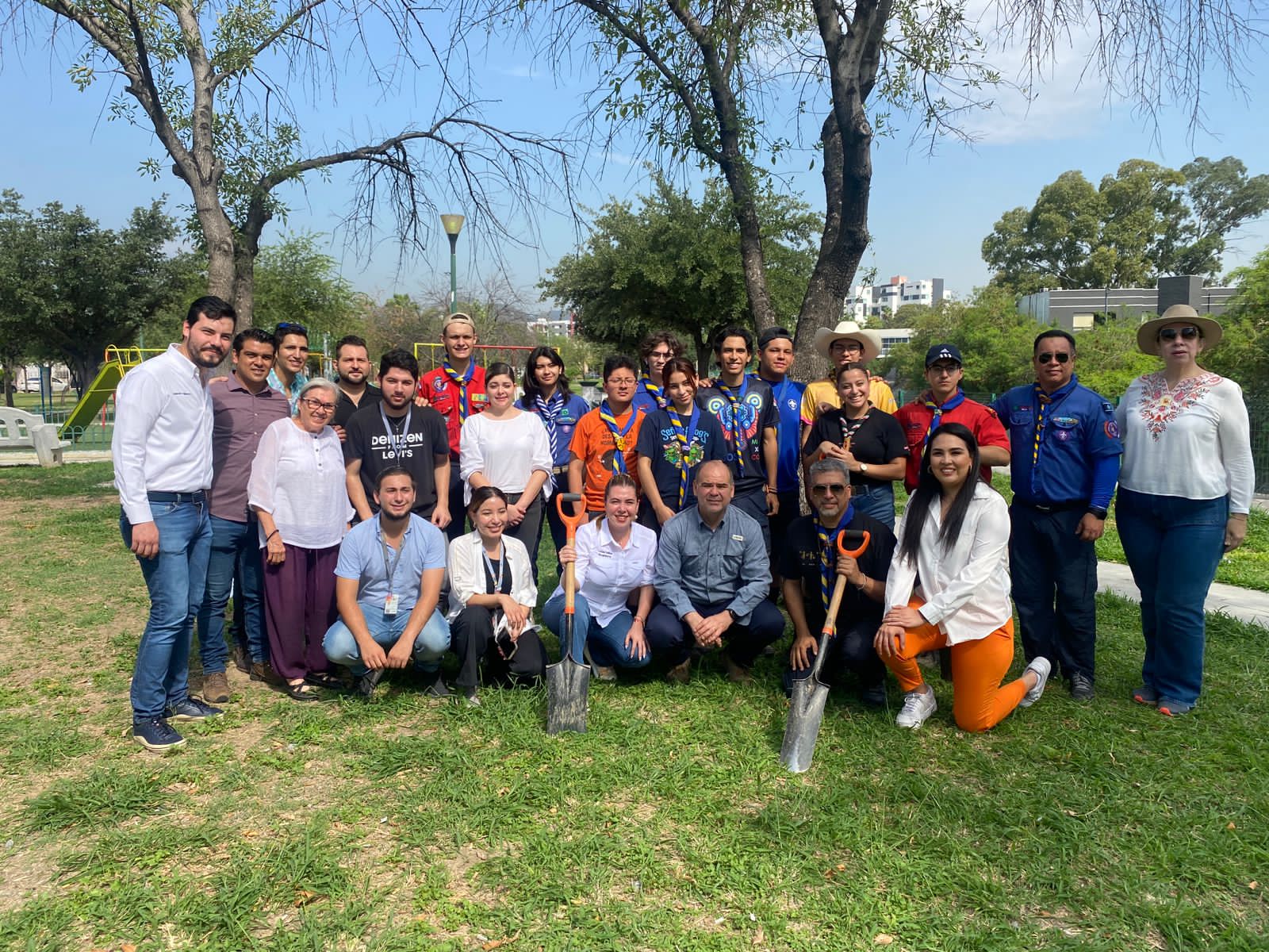 Apoyan regidores de Monterrey reforestación de la ciudad