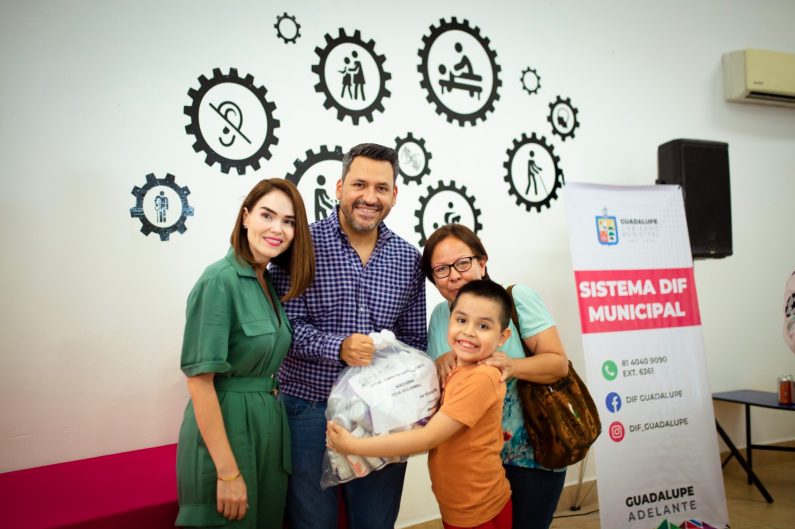 Entrega DIF Guadalupe 10 mil suplementos a niños con discapacidad