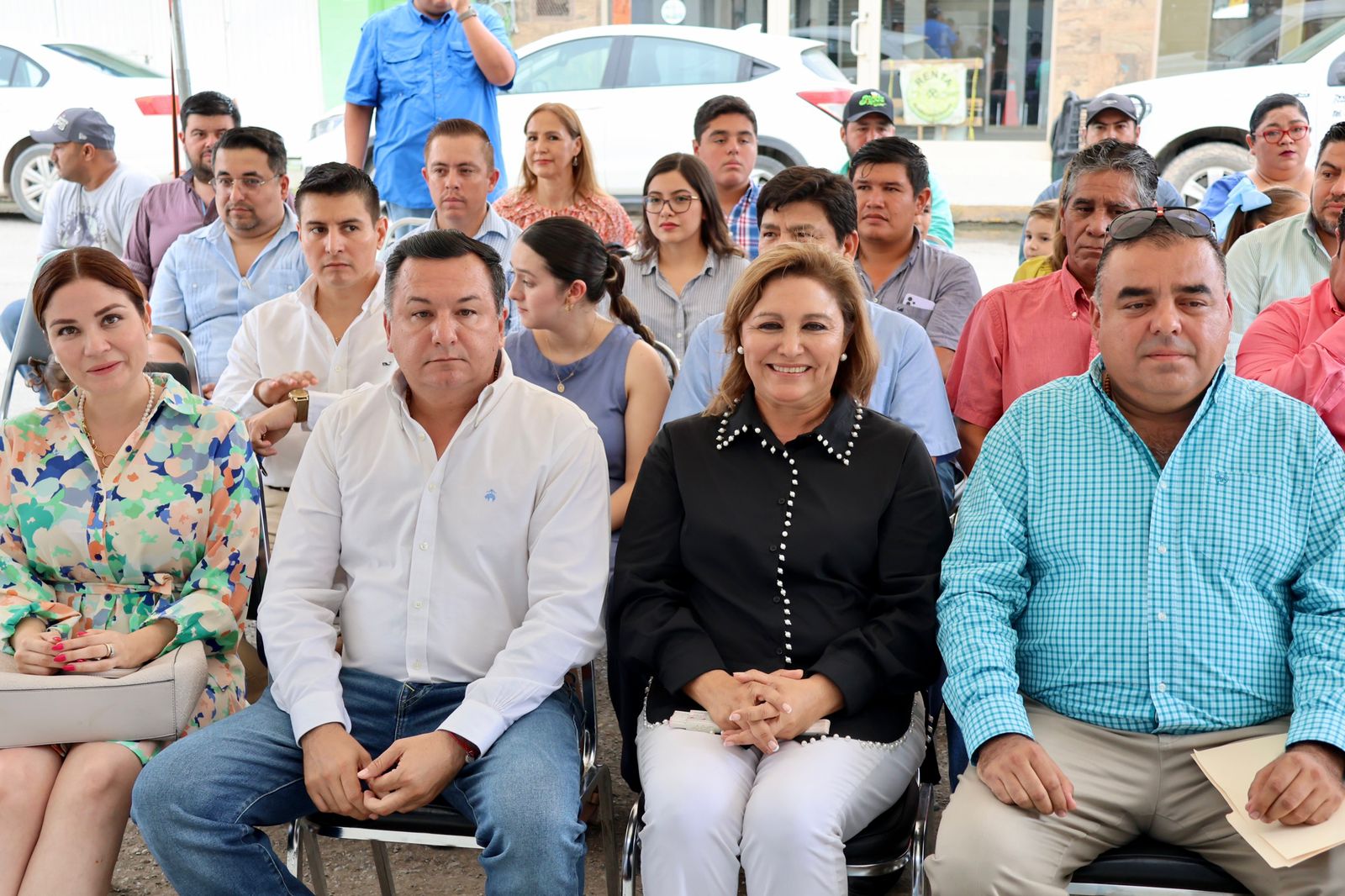 Asiste Diana Haro a inauguración de oficina de la Unión de Comerciantes de la Región Carbonífera