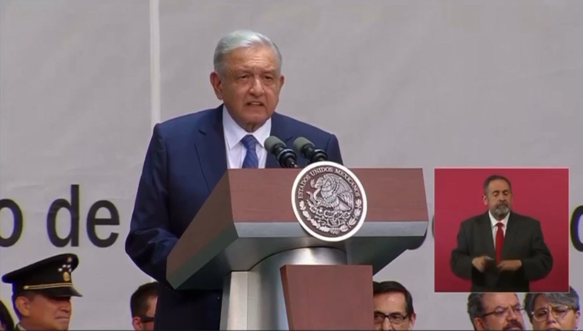 Anuncia AMLO apoyo a tren metropolitano de Nuevo León