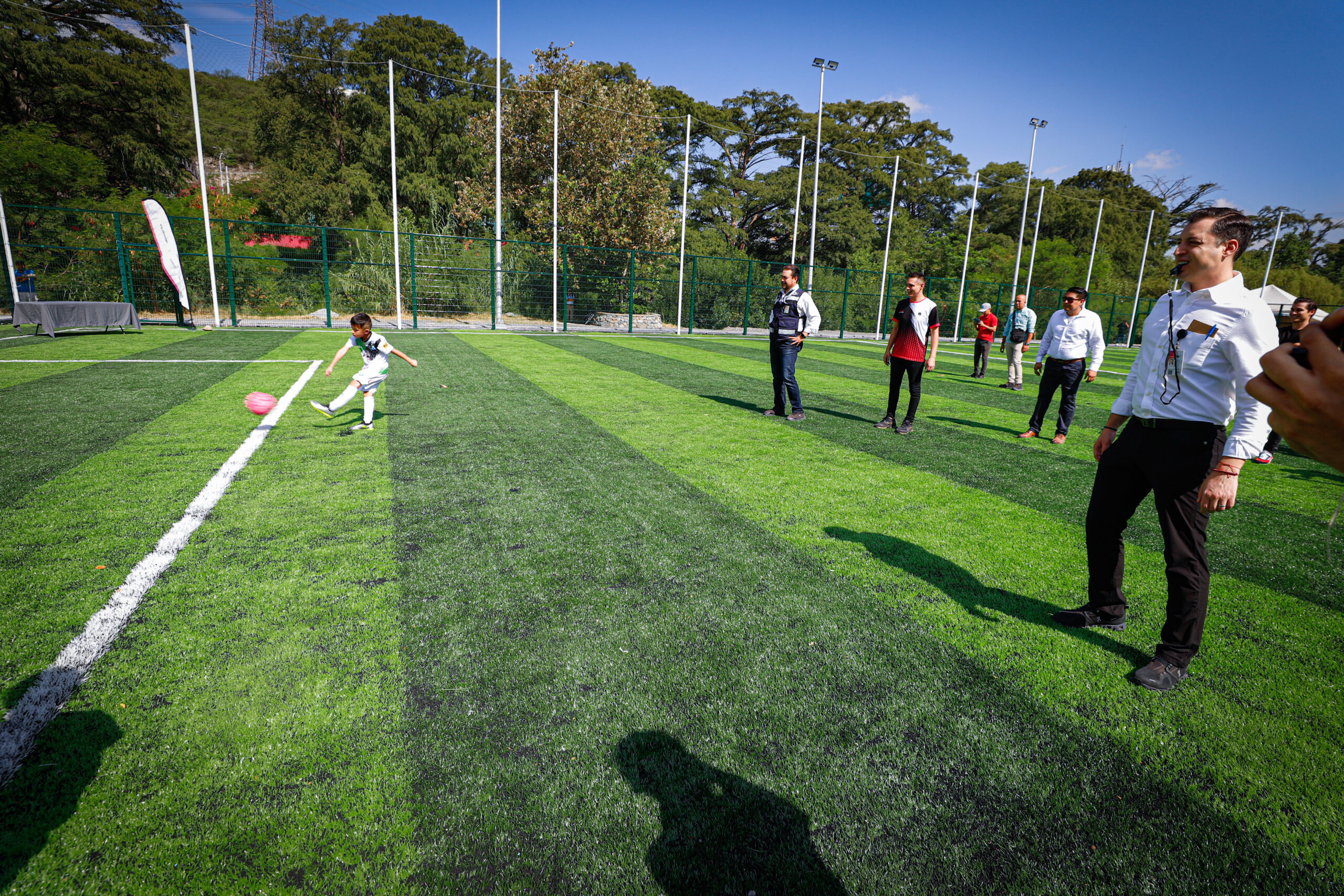 Rehabilita Monterrey 26 canchas; van por otros 26 espacios deportivos