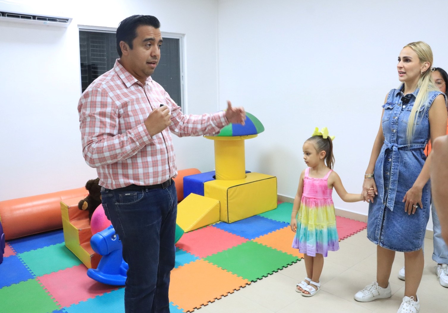 Abre Santa Catarina espacios de cuidado infantil