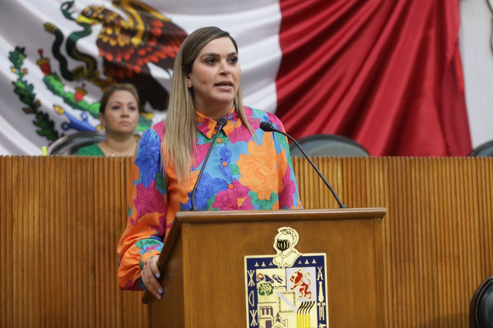 Diputada Ana González presenta exhorto para garantizar agua potable a la ciudadanía