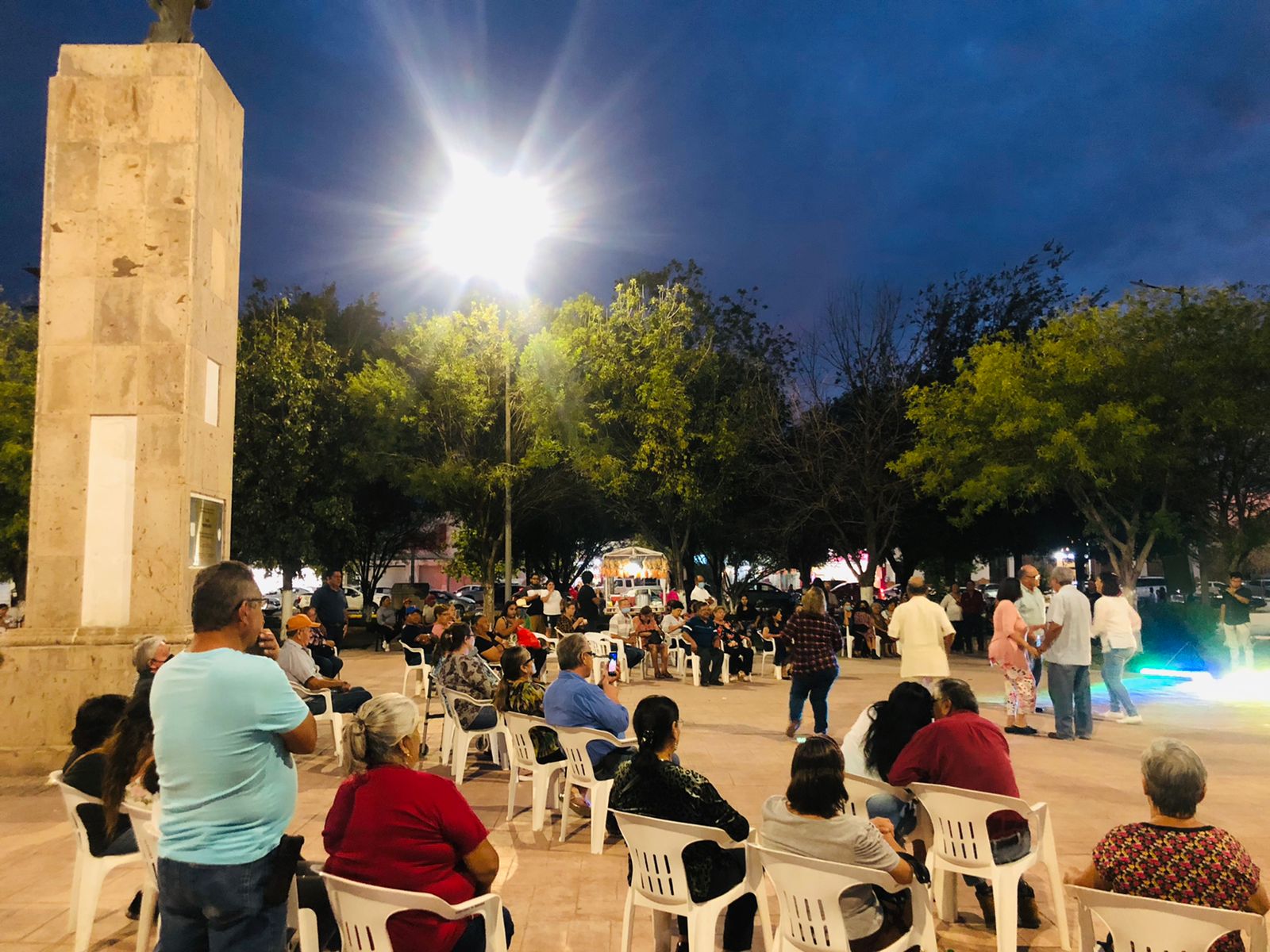 Vuelven a Sabinas las noches de danzón y algo más