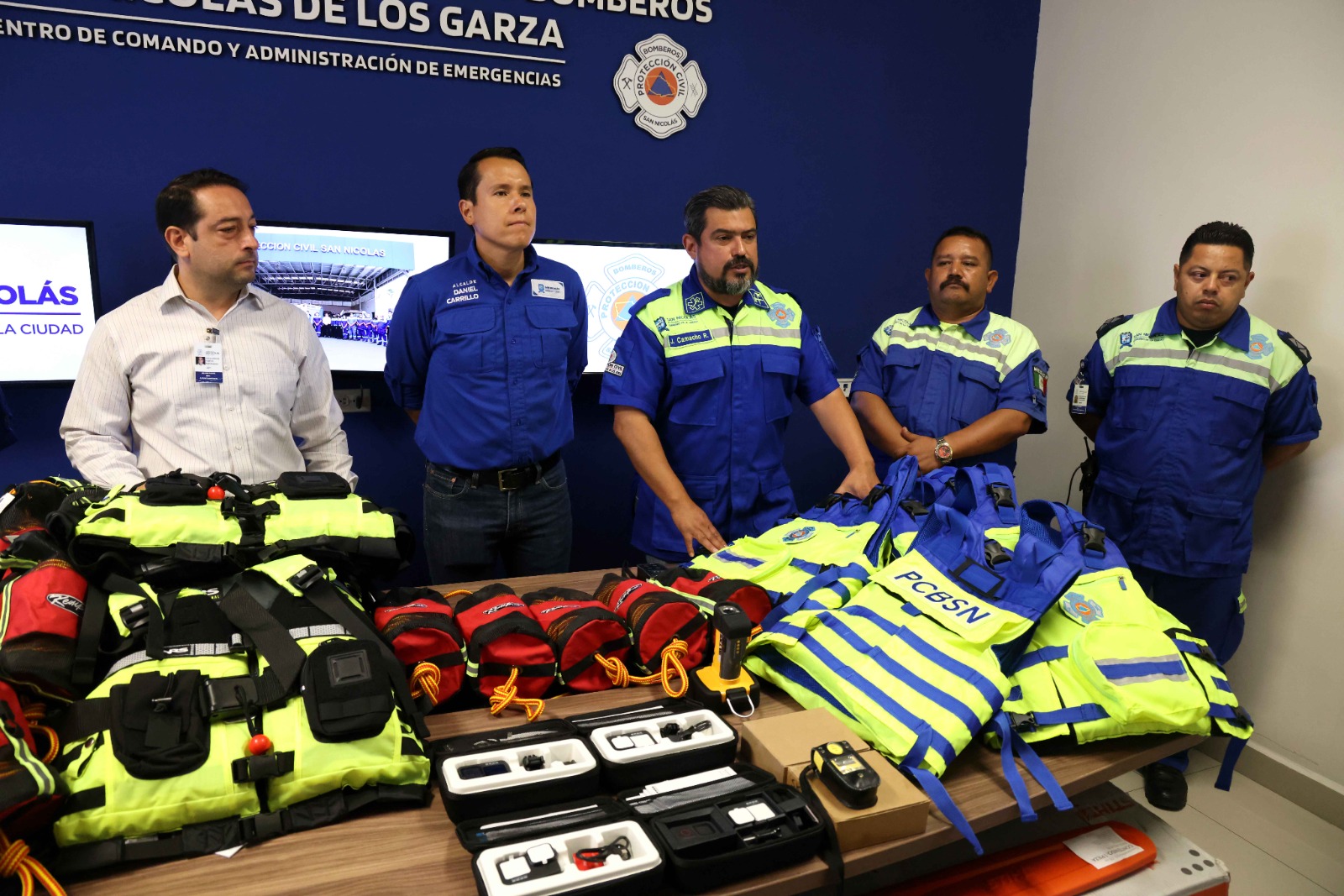 Entrega Daniel Carrillo nuevas herramientas y equipamiento para protección civil de San Nicolás