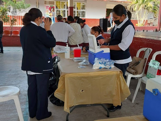 Exhorta Secretaría de Salud a protegerse; vacunación anti-covid sigue activa