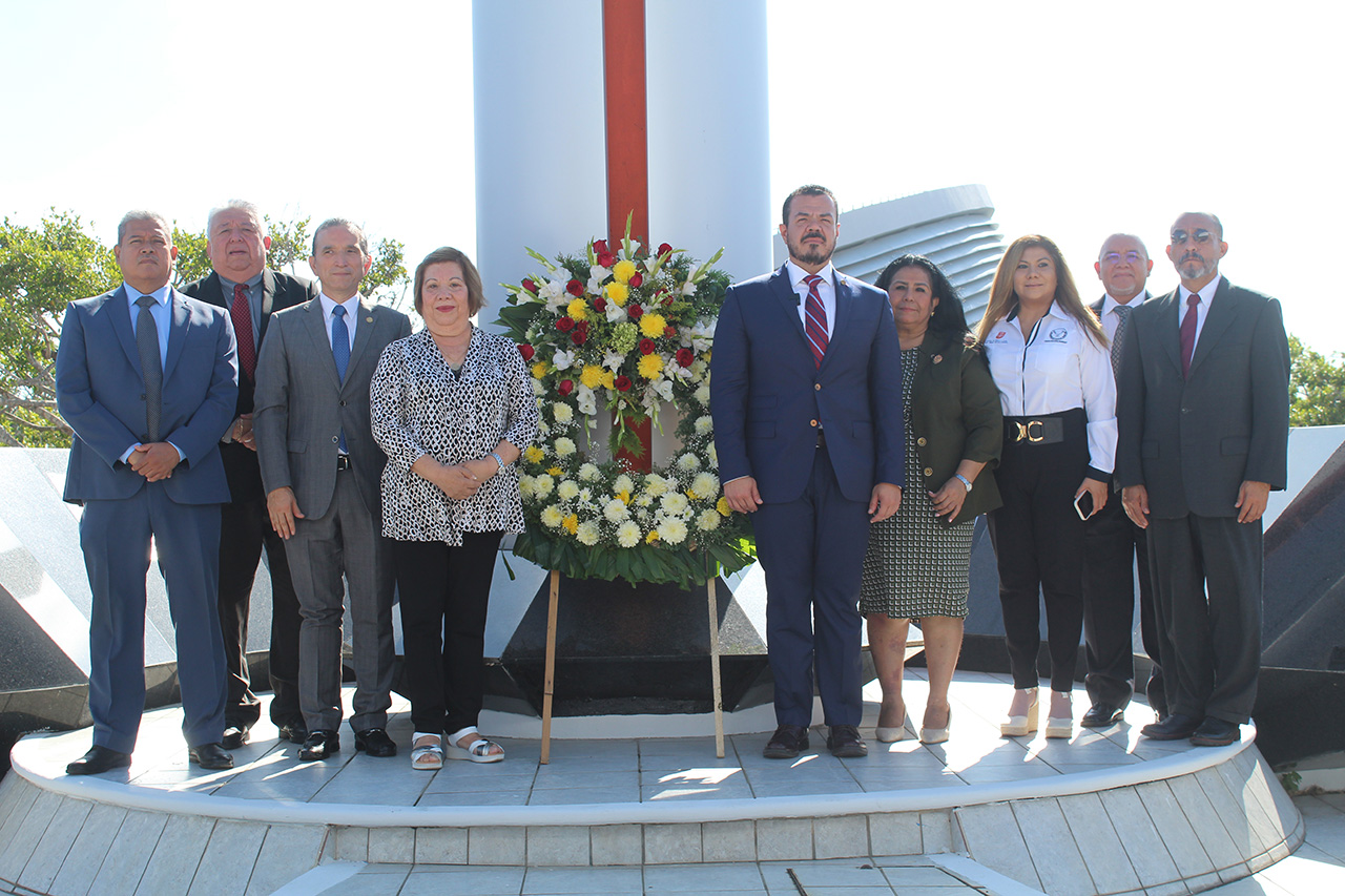 Celebra Guillermo Mendoza 73 Aniversario de la UAT