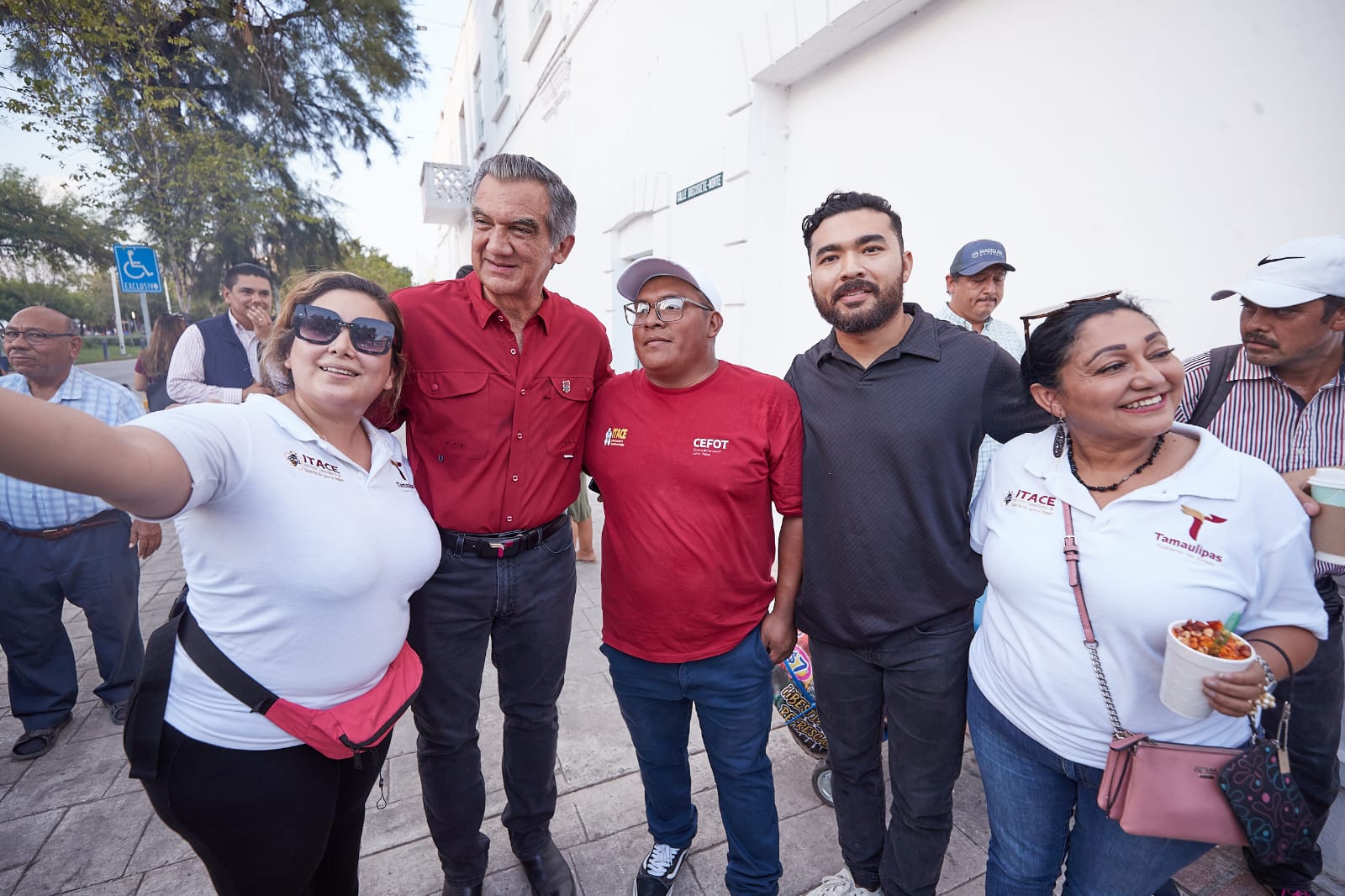 Américo Villarreal visita exposición de Reynosa en “Punto Tamaulipas