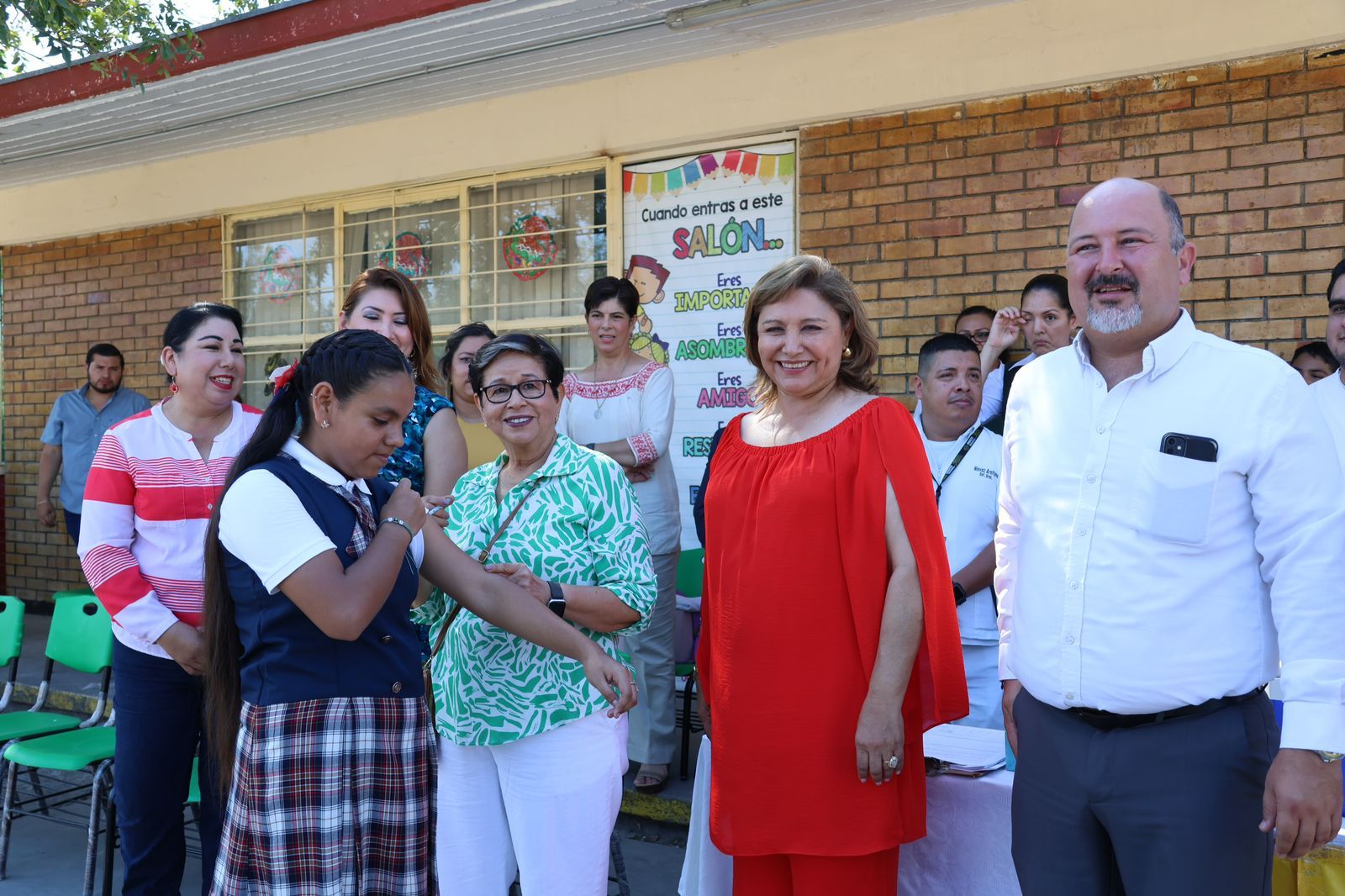 Diana Haro respalda campaña de vacunación contra el virus del papiloma humano