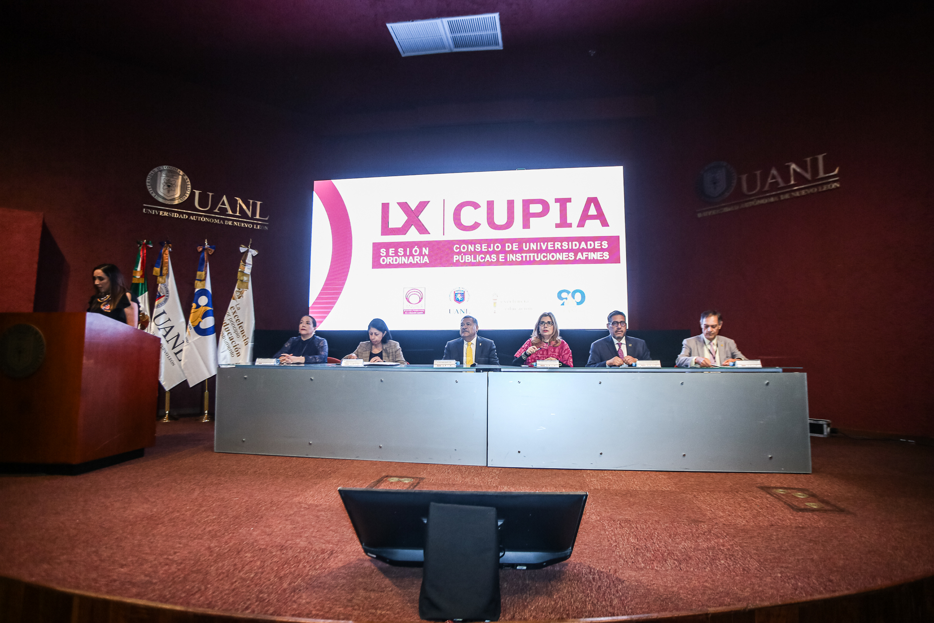 Sesionan en UANL rectores de universidades e institutos públicos de México
