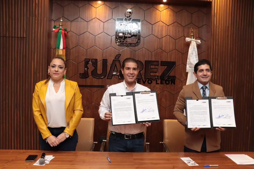 Firma Juárez carta compromiso con la FEDE NL