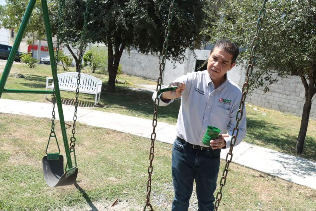 Intensifica Paco Treviño la rehabilitación de plazas públicas de Juárez