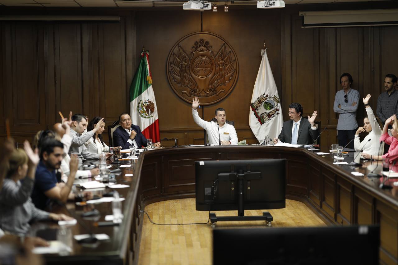 Aprueba Ayuntamiento de Monterrey expedición de nuevo Reglamento de banquetas y vías peatonales