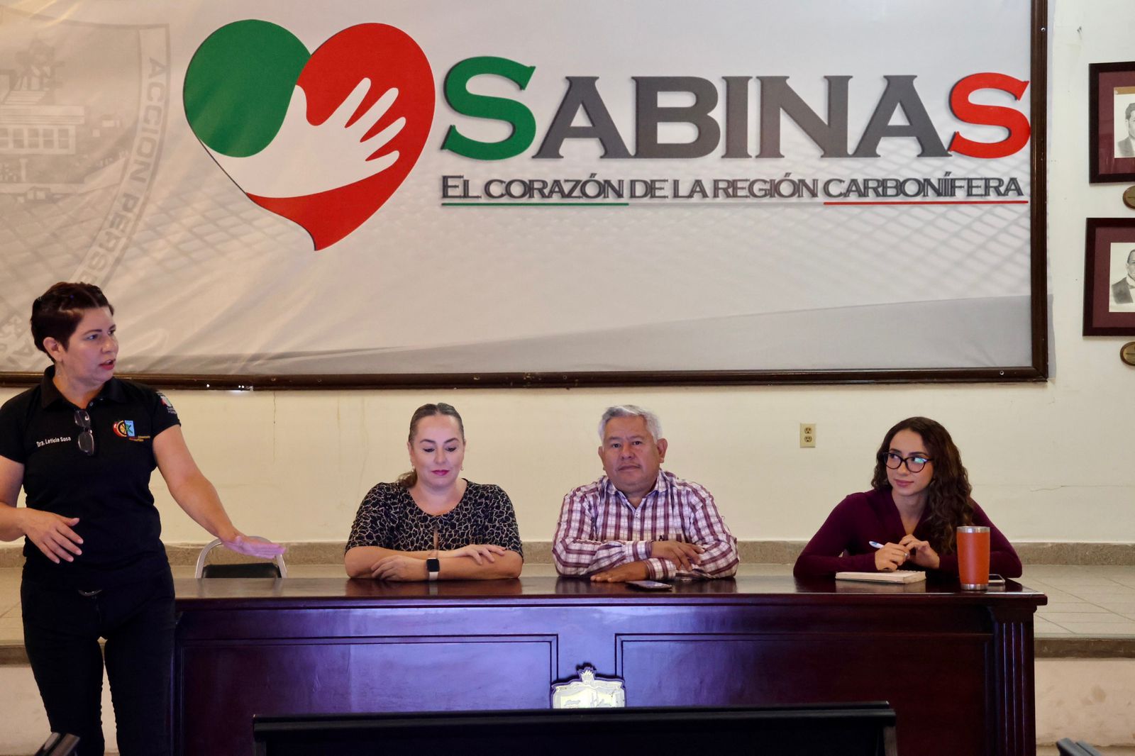 Evalúan en Sabinas proyectos de salud Municipal 2022-2024