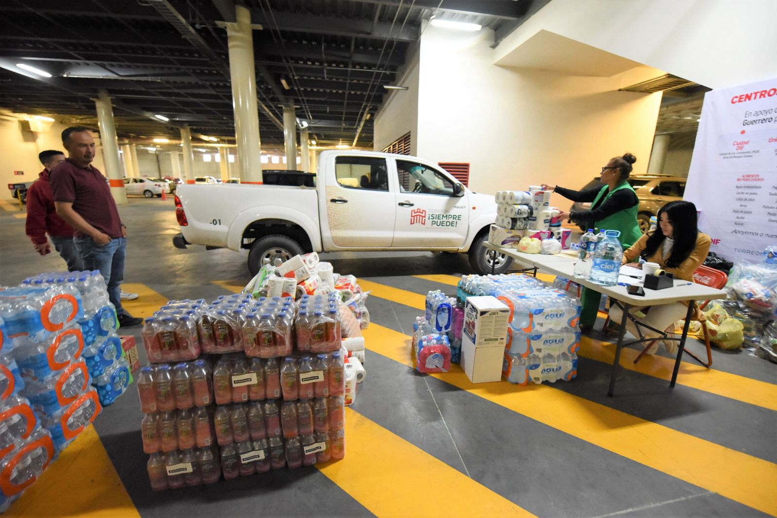 Recolecta Torreón cinco toneladas de ayuda para los damnificados por el huracán “Otis”