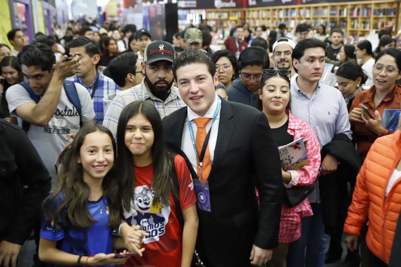 Presenta Samuel García su libro “Federalismo Mexicano” en la FIL de Guadalajara