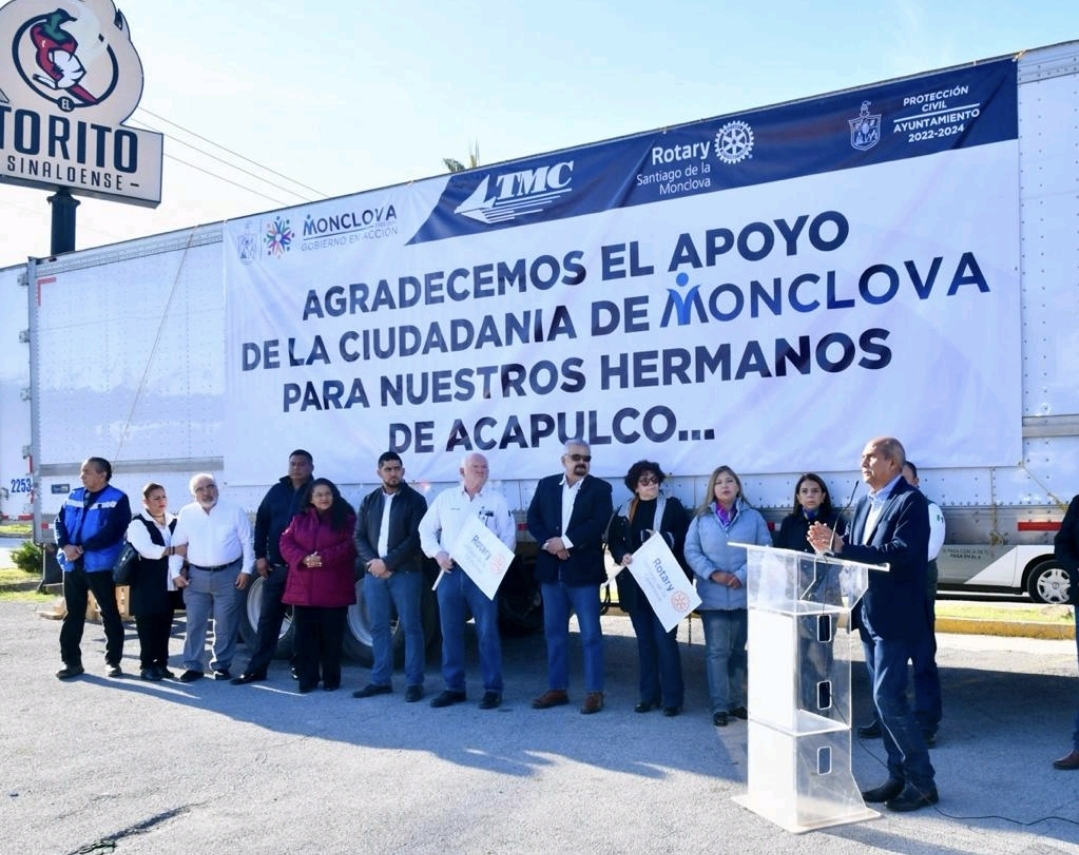 Sale trailer con víveres de Monclova hacia Acapulco