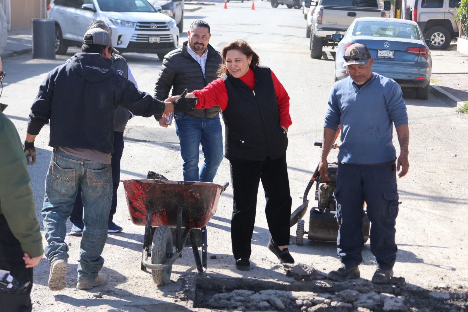 Alcaldesa Diana Haro Martínez supervisó obras de recarpeteo en Nuevo Barroterán