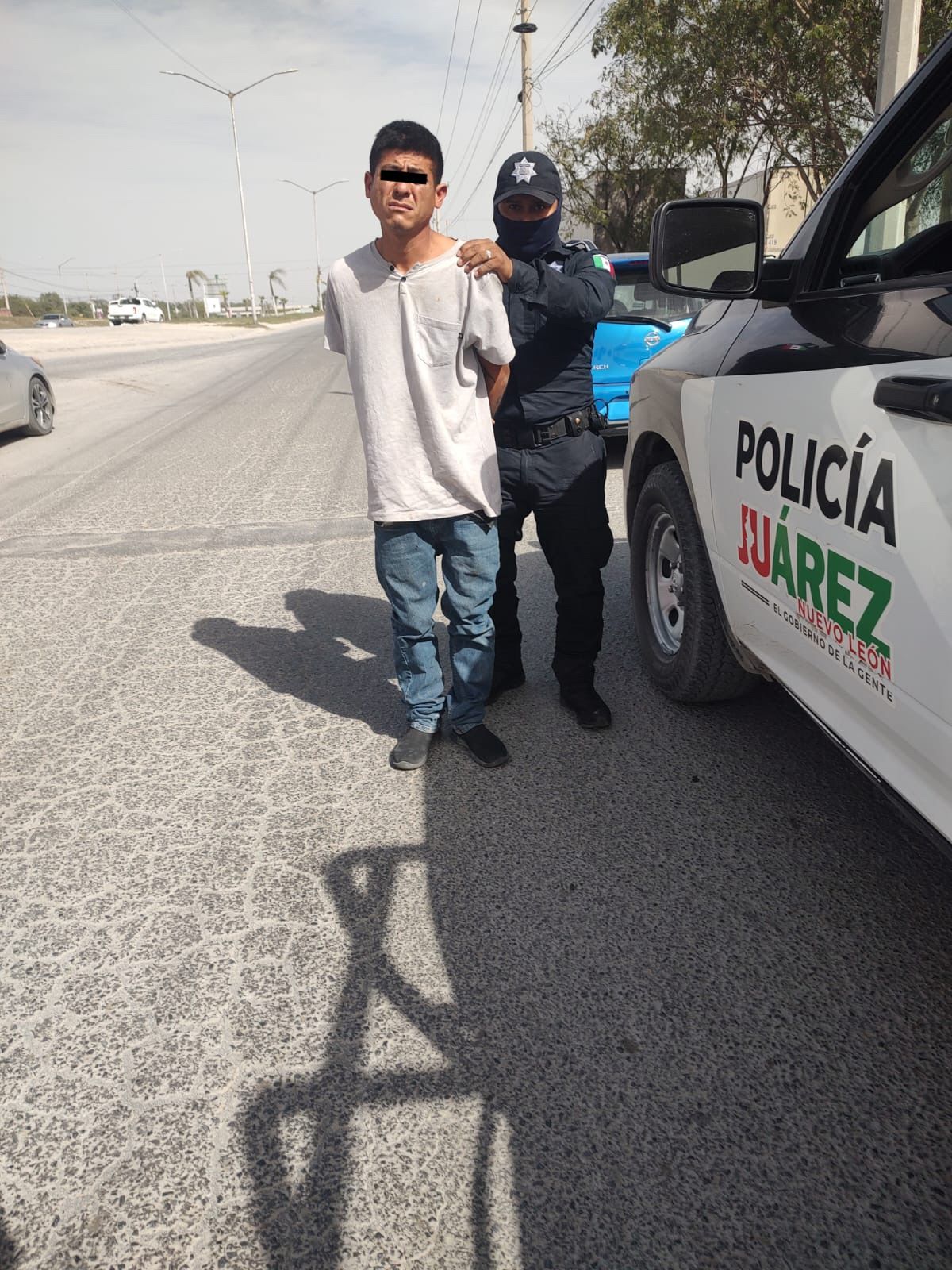 Detiene la Policía de Juárez a dos sujetos por el delito de robo con violencia en la Colonia Los Puertos