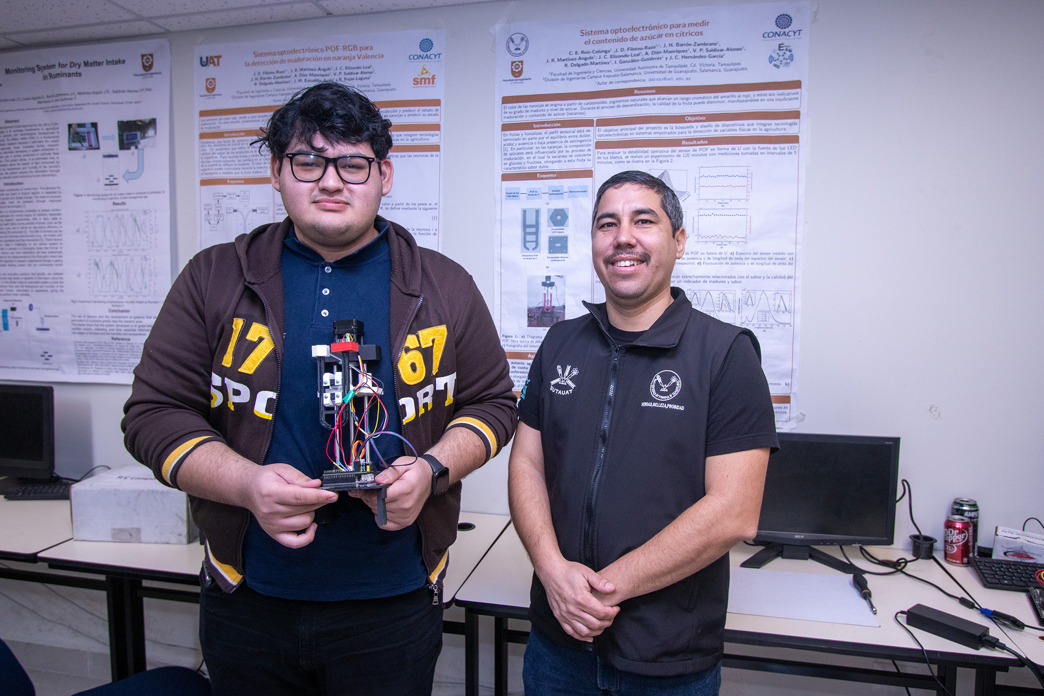 Alumno de la UAT diseña un sensor innovador para medir alteraciones en líquidos