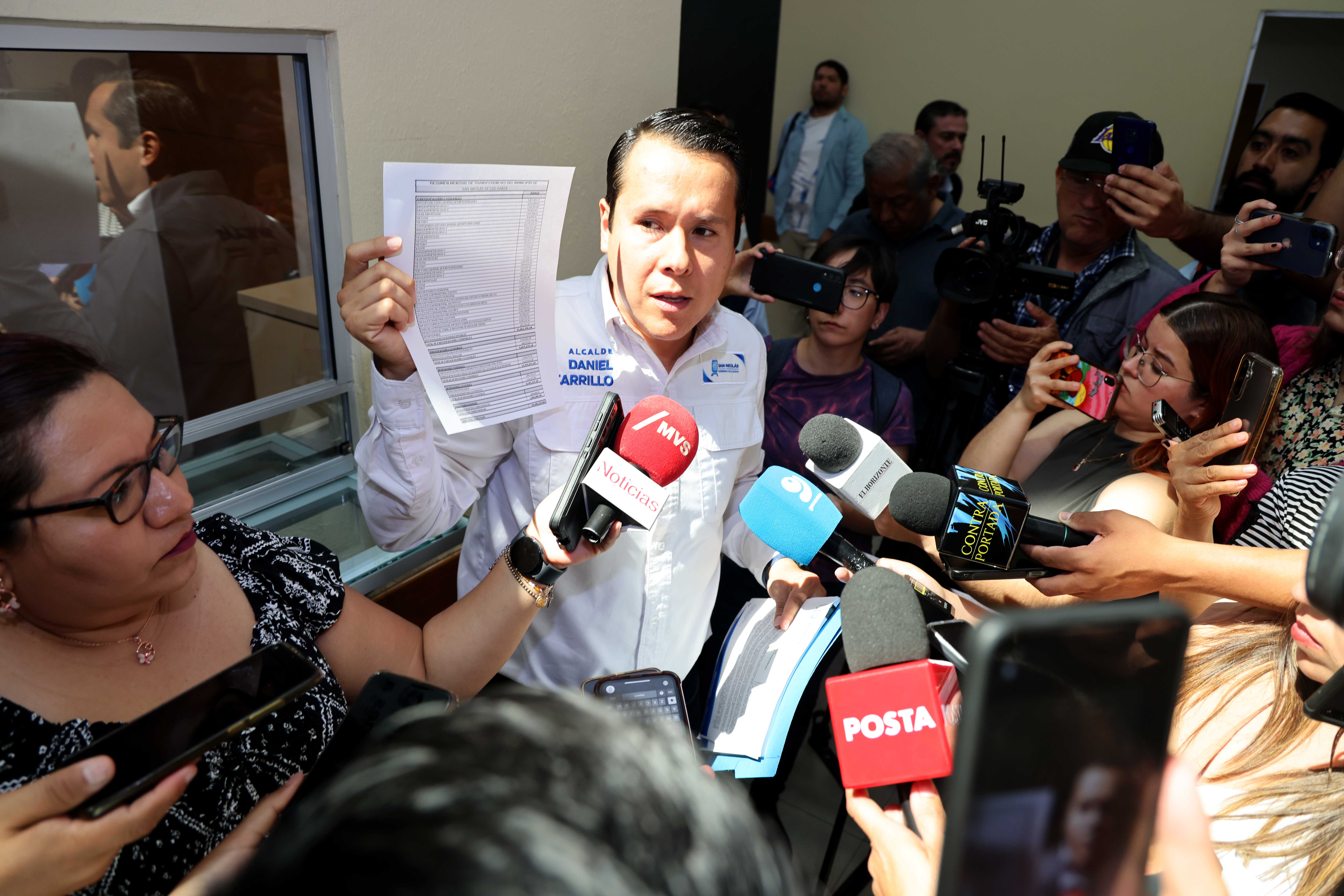 Pide Daniel Carrillo al Congreso de Nuevo León revisar manejo de finanzas estatales ante solicitud de deuda para AyD
