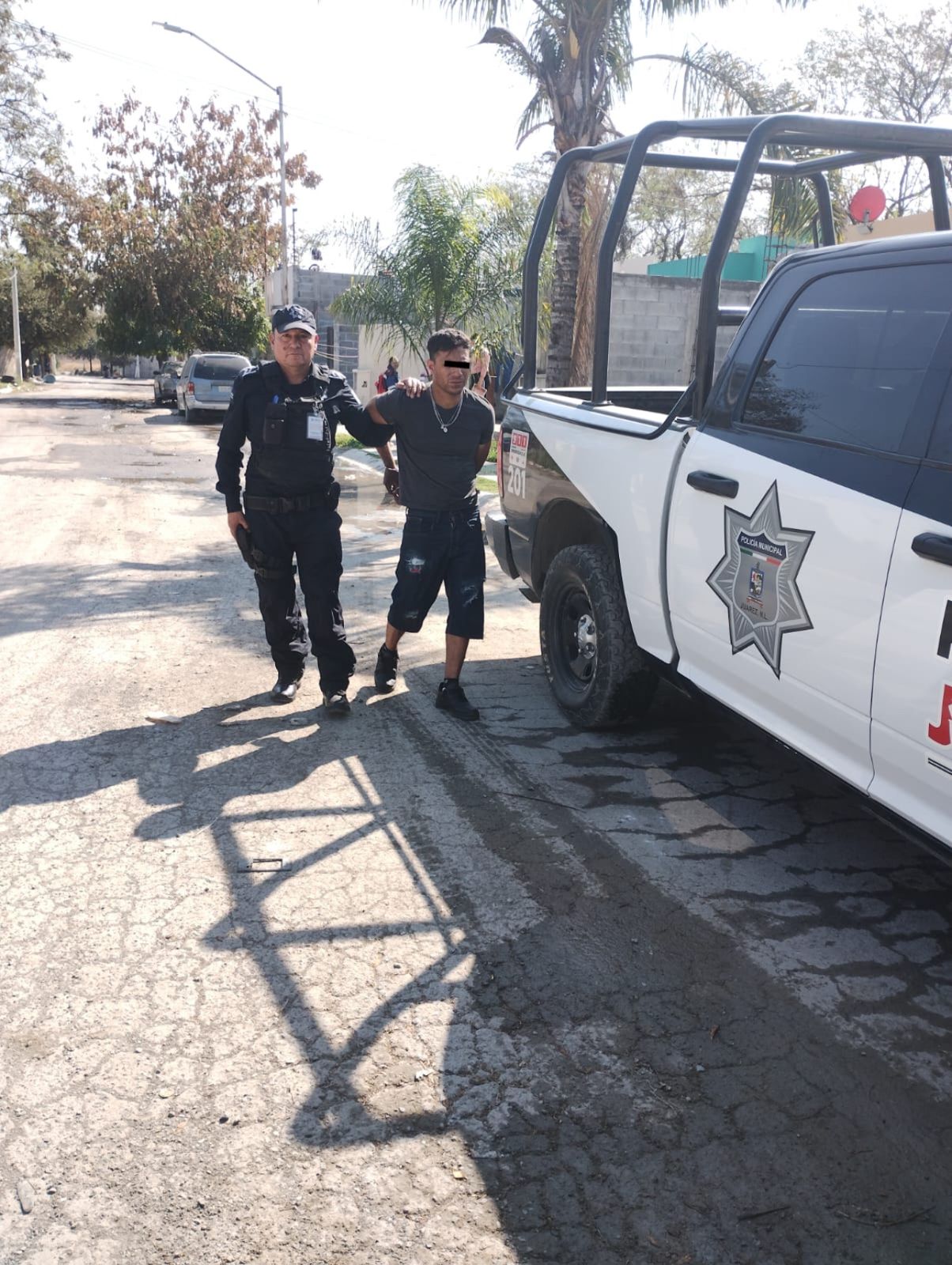 La Policía de Juárez detuvo a un sujeto por delitos contra la salud  en la Colonia Hacienda San José