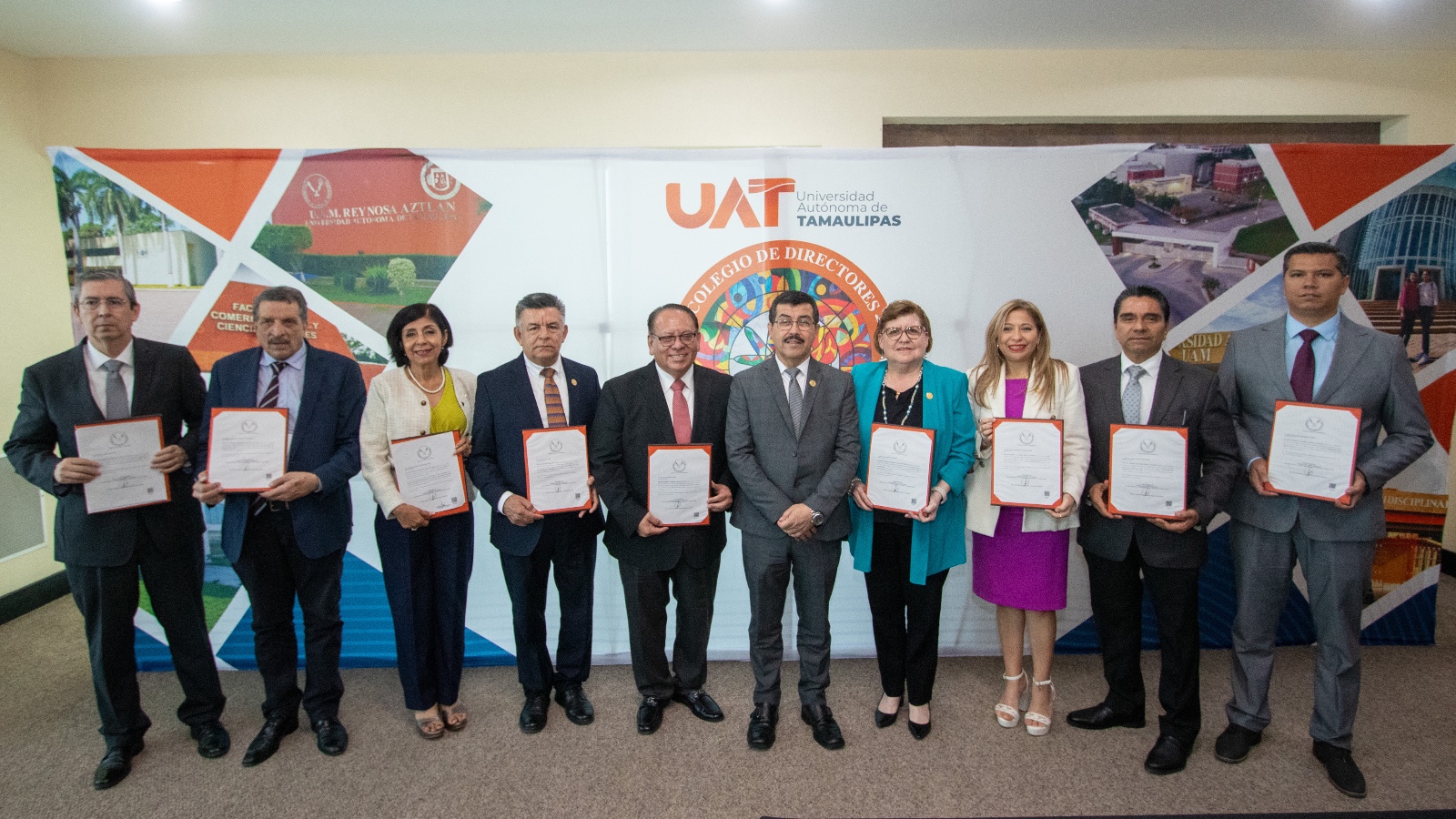 Entrega el rector Dámaso Anaya nombramientos a titulares de las secretarías de la UAT