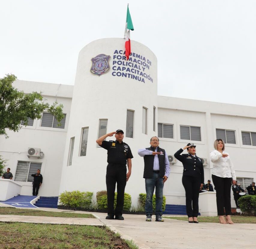 Fortalece Escobedo la seguridad con academia de formación policial