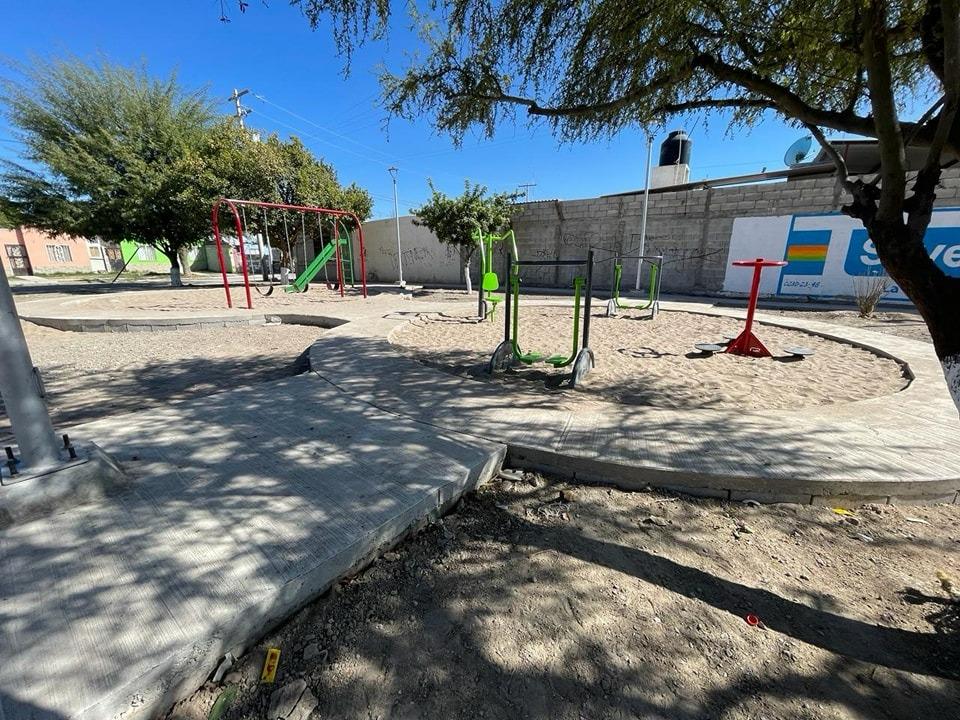 Parques públicos de Torreón permiten a vecinos realizar  actividades de esparcimiento