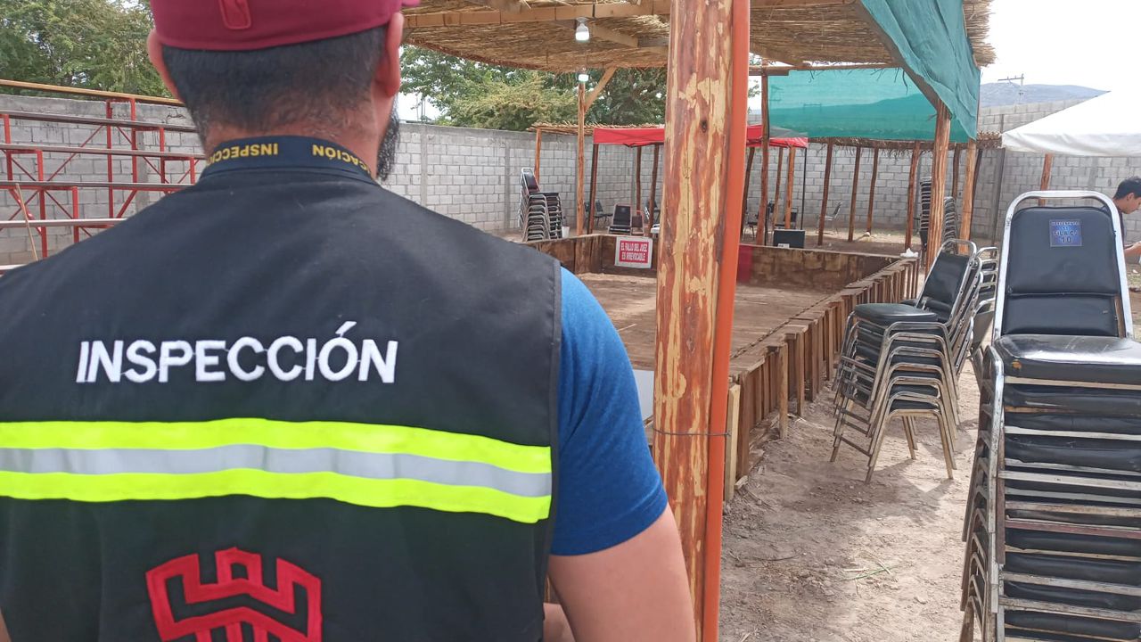 Clausura Torreón establecimiento por venta de bebidas alcohólicas sin permiso y por realizar peleas de gallos