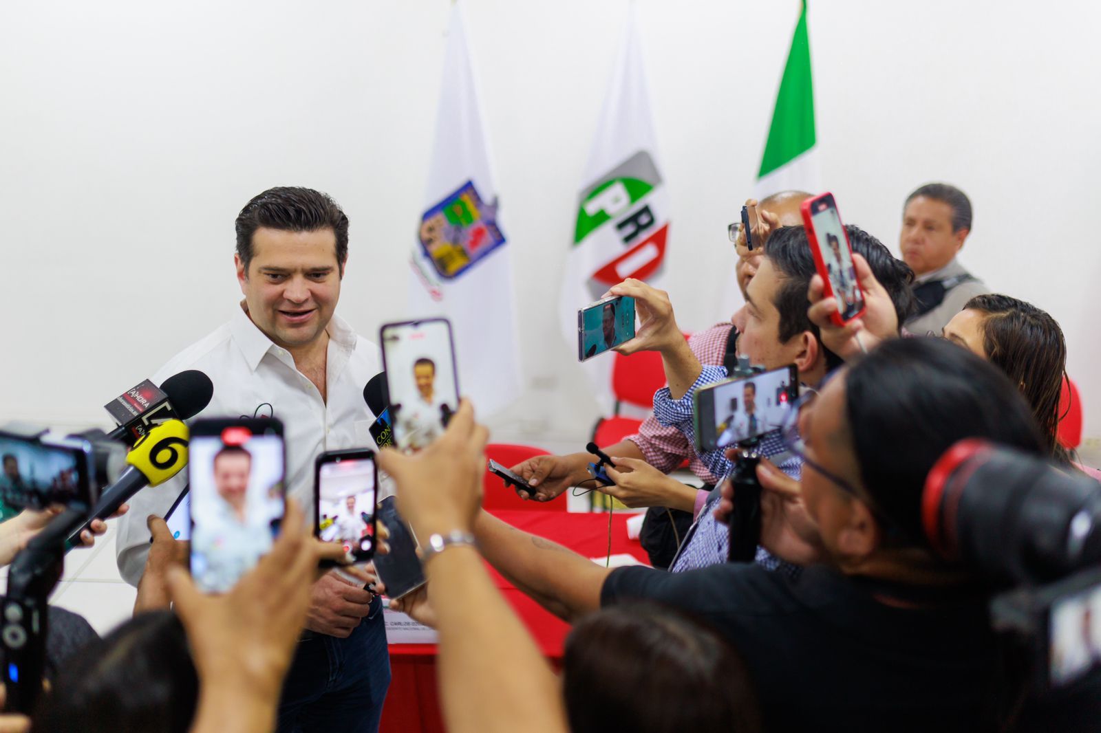Adrian de la Garza vive en Monterrey: Paco Cienfuegos