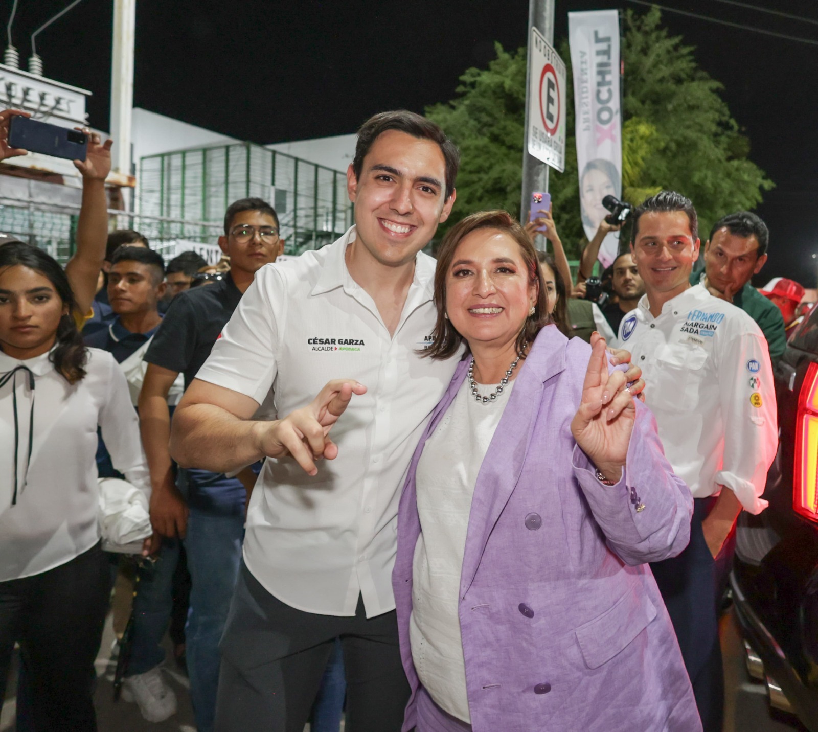 Festejan miles de “xochitlovers” en Apodaca visita de candidata presidencial